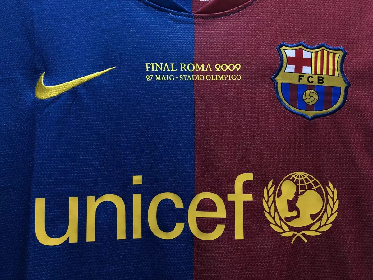 Camisa titular - Barcelona (manga longa) - 08 a 09