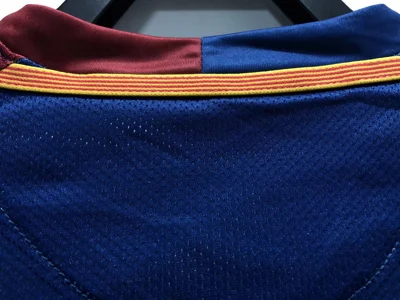 Camisa titular - Barcelona (manga longa) - 08 a 09