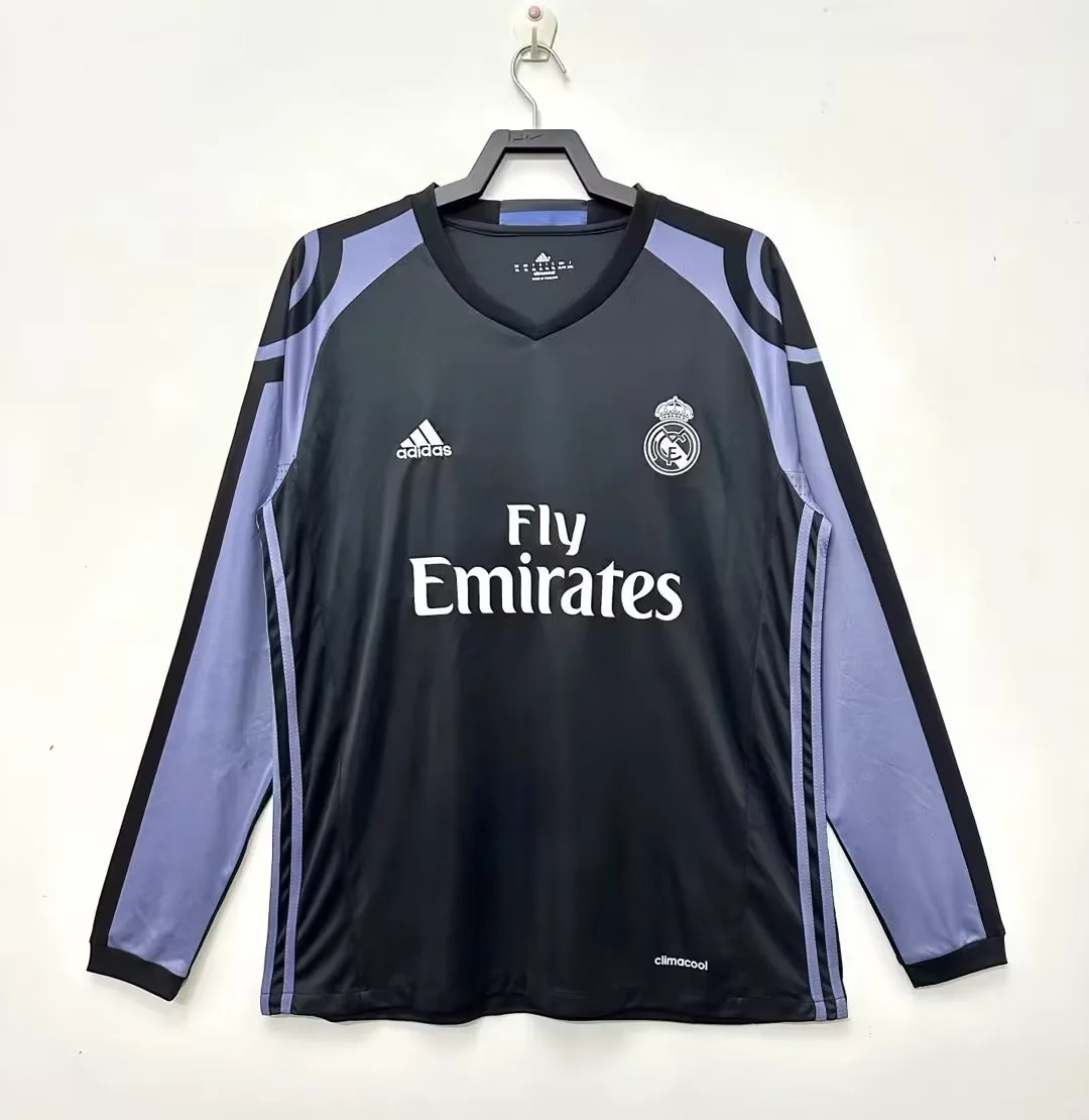 Camisa reserva - Real Madrid (manga longa) - 16 a 17 - foto 13
