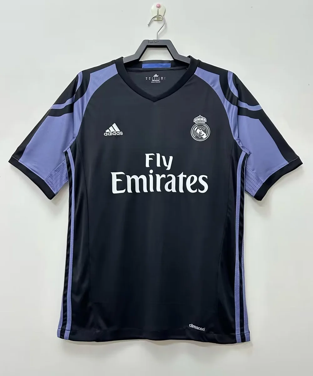 Camisa reserva - Real Madrid - 16 a 17
