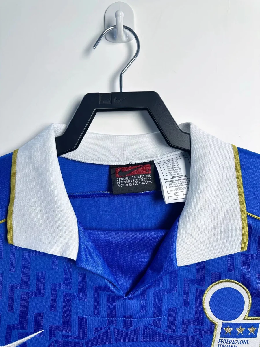 Camisa titular - Itália 1995