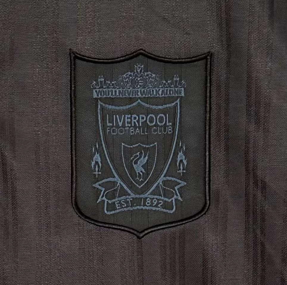 Camisa - Liverpool 1995/96 (edição especial)