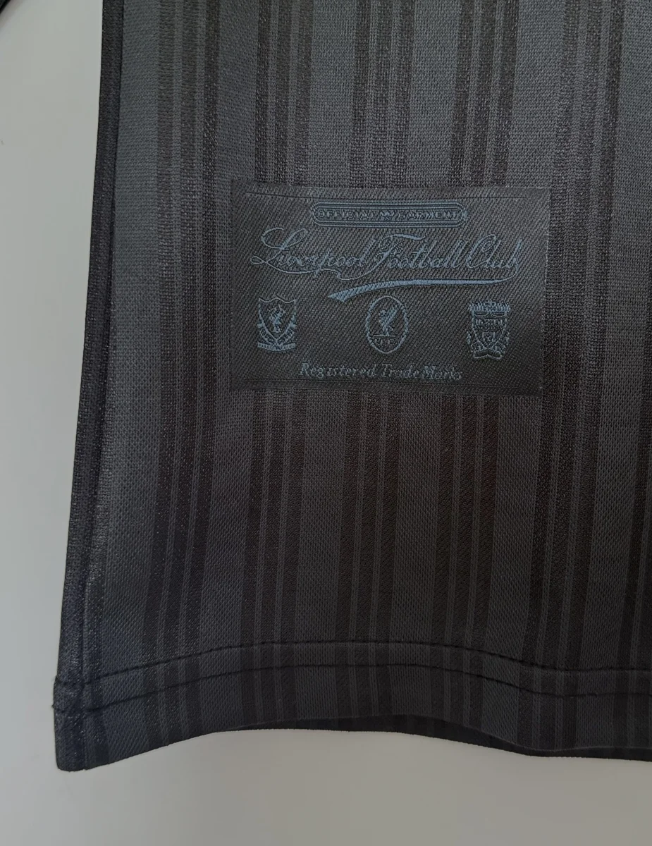 Camisa - Liverpool 1995/96 (edição especial, manga longa)
