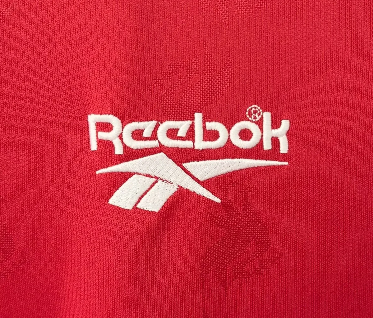 Camisa titular - Liverpool 1996/97