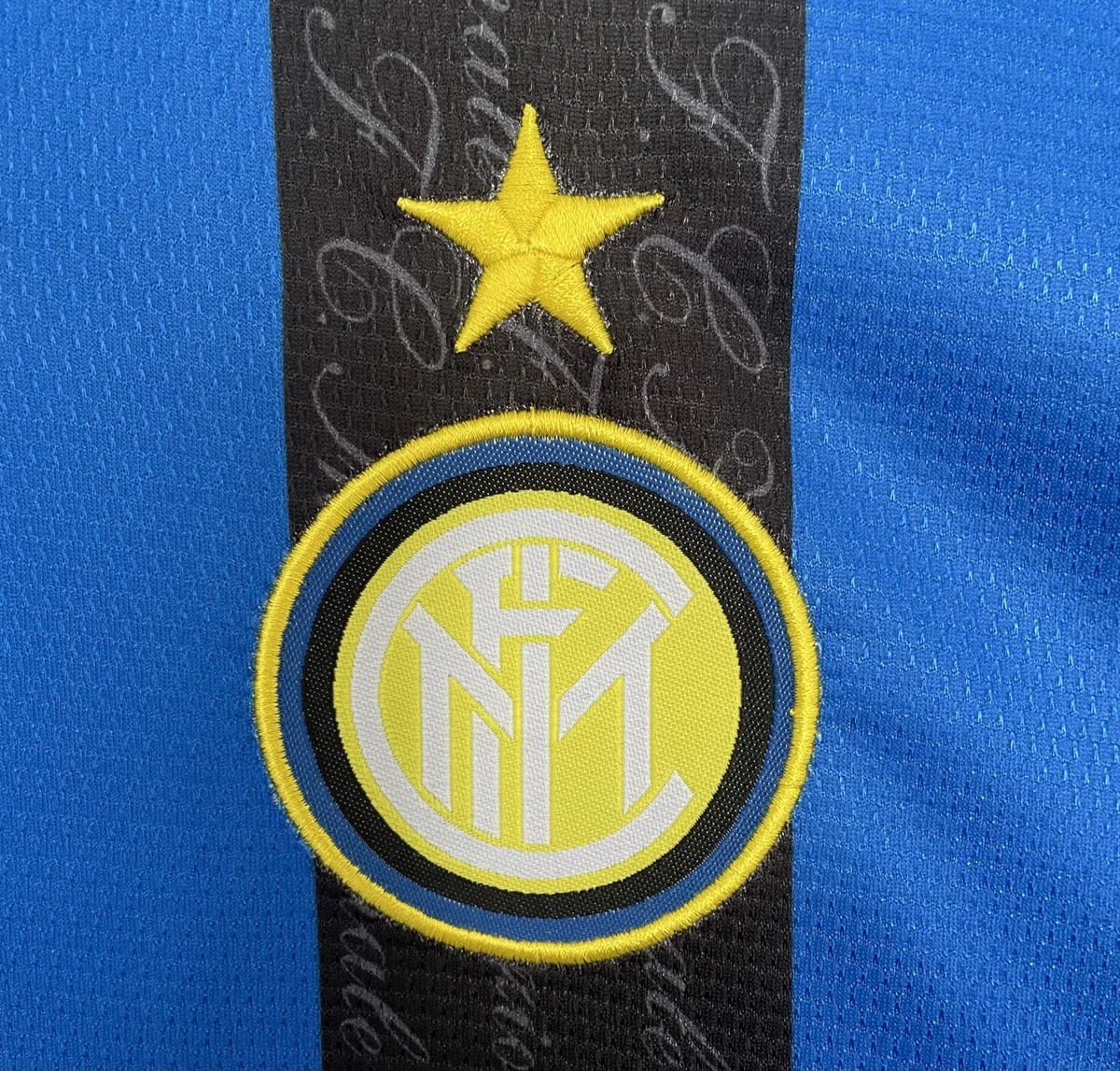 Camisa titular - Inter de Milão 1997/98 (manga longa)