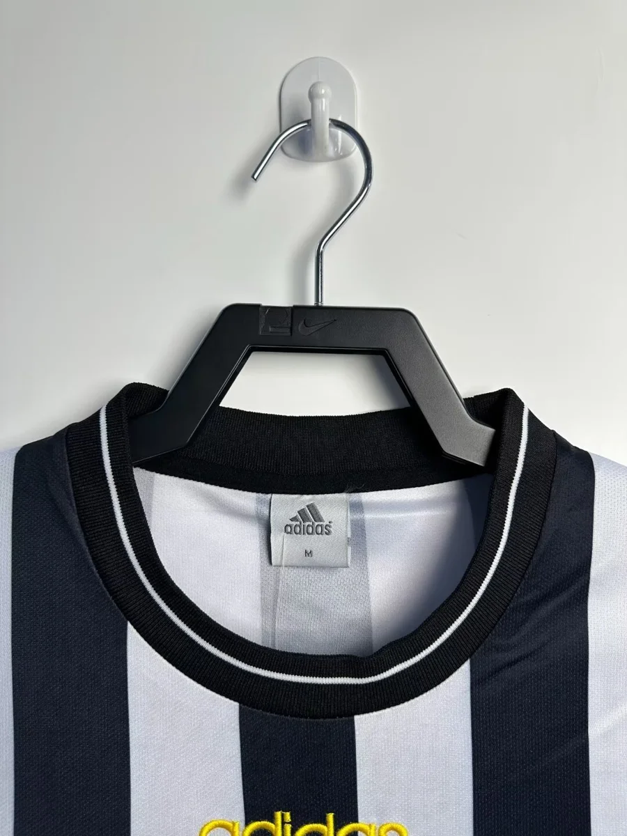 Camisa titular - Newcastle 1997/99 (manga longa)