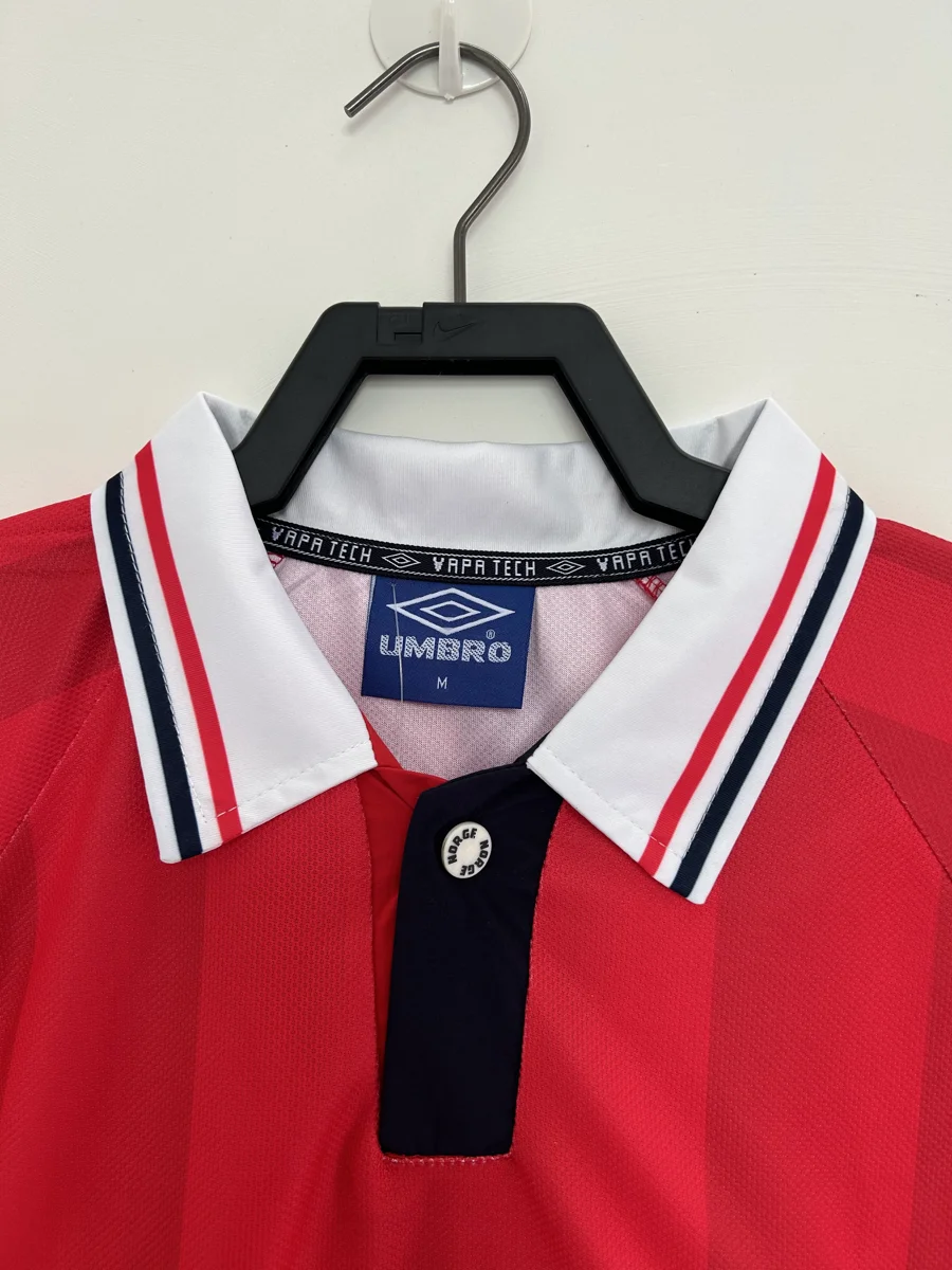 Camisa titular - Noruega 1998
