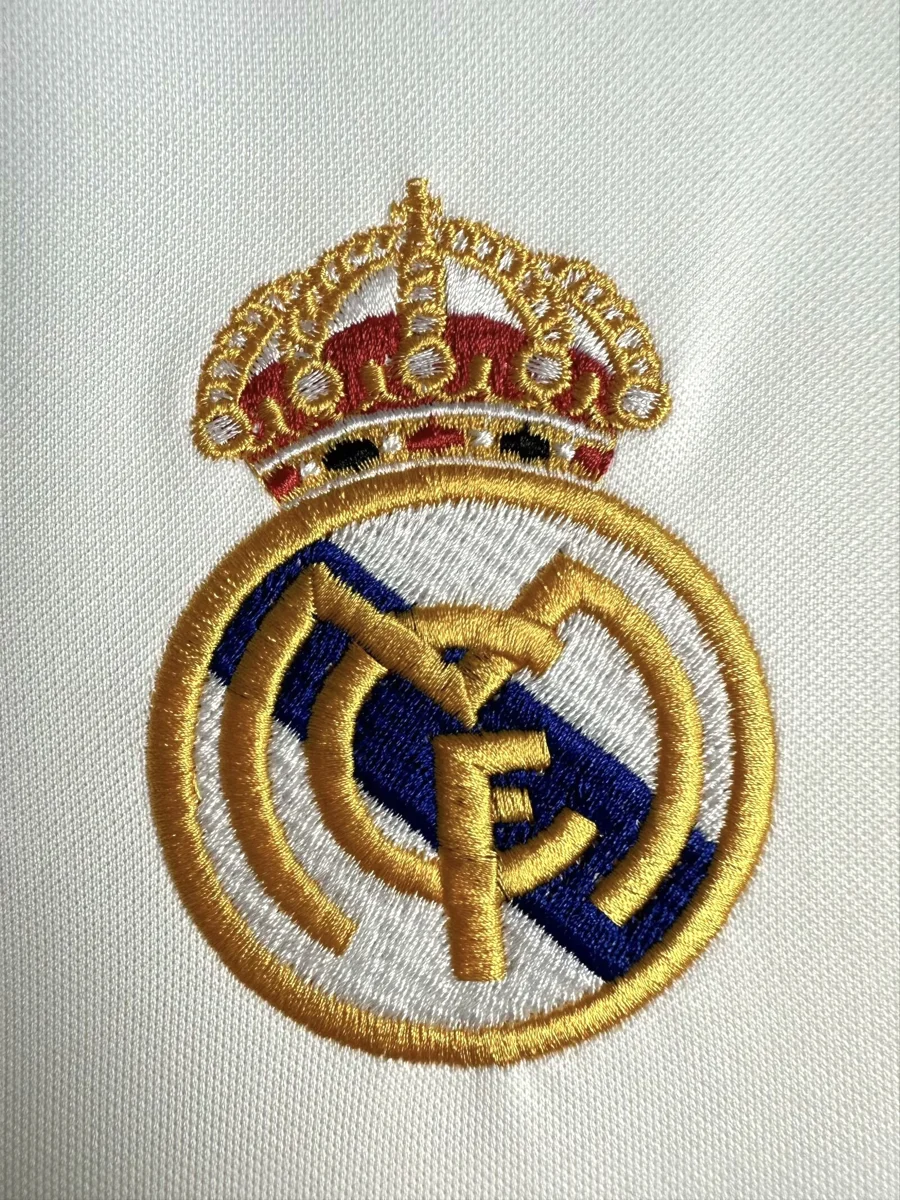 Camisa titular - Real Madrid 2001/02