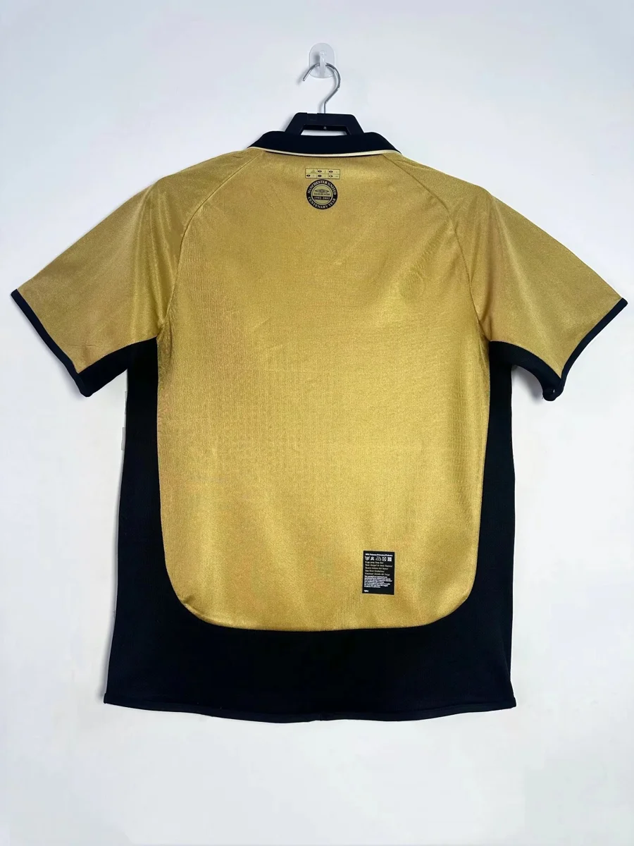 Camisa - Manchester United 2001/02 (comemorativa)