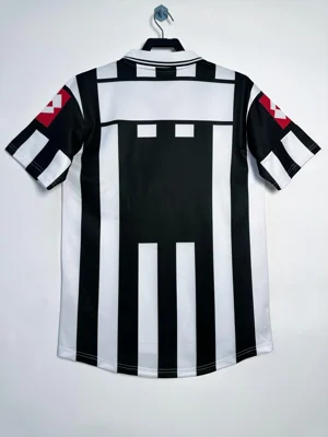 Camisa titular - Juventus 2001/02