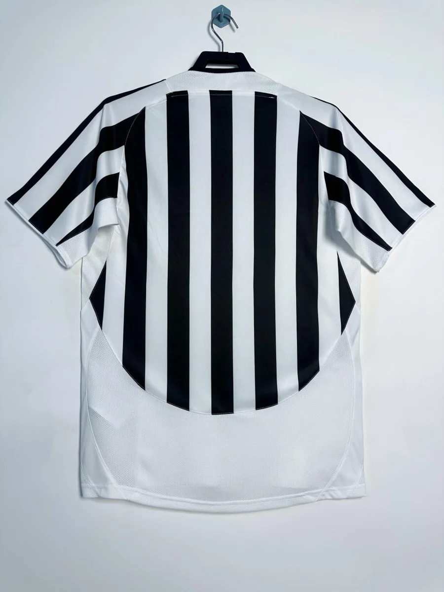 Camisa titular - Juventus 2003/04