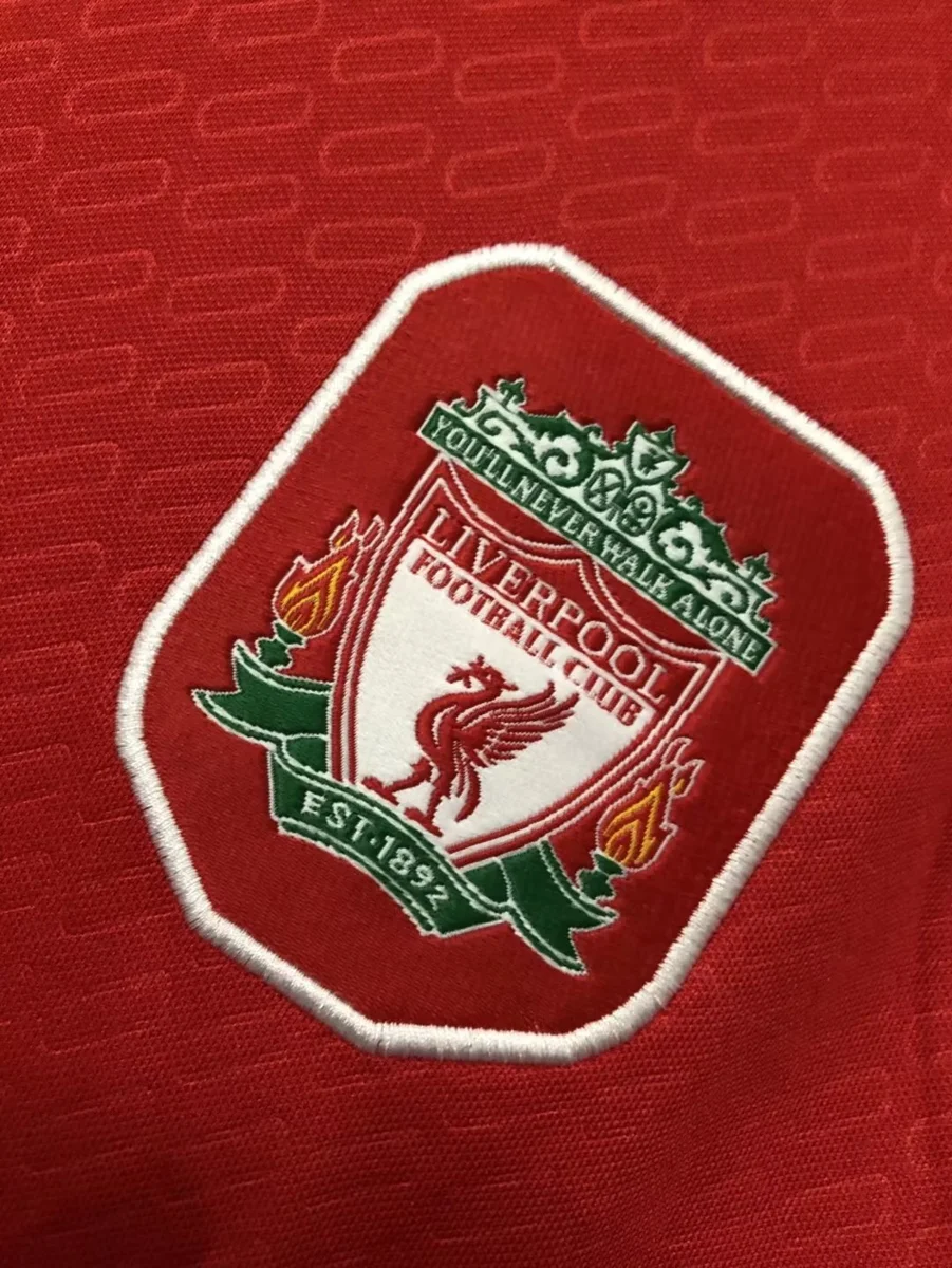 Camisa titular - Liverpool 2004/05