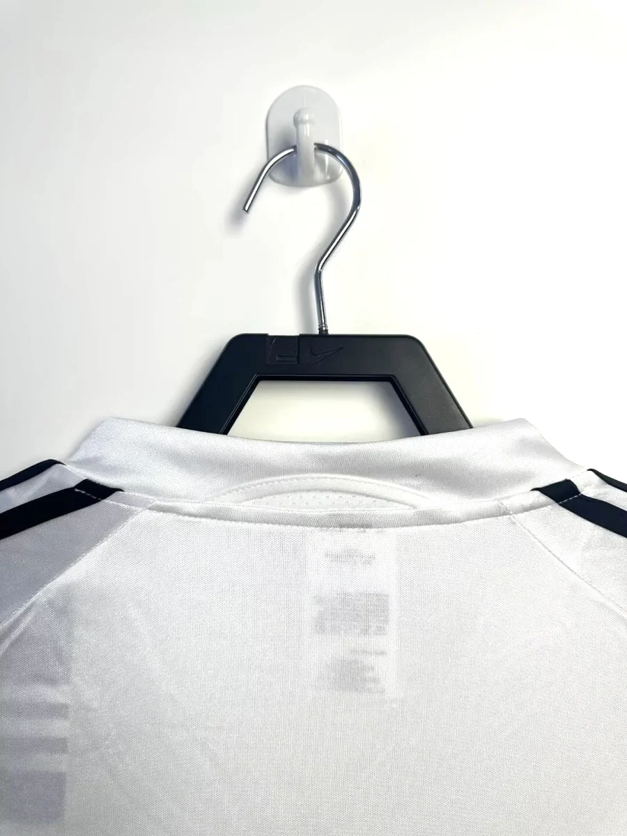 Camisa titular - Real Madrid 2004/05
