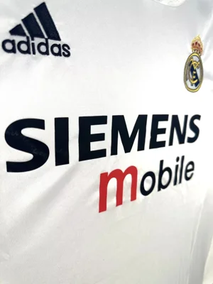 Camisa titular - Real Madrid 2004/05