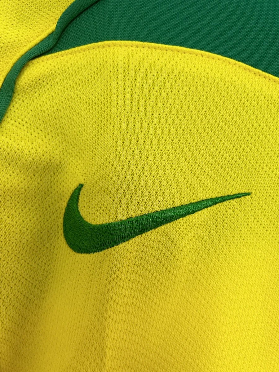 Camisa titular - Brasil 2004