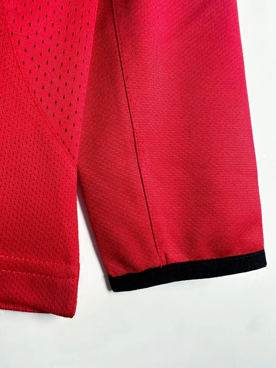 Camisa titular - Manchester United 2005/06 (manga longa)