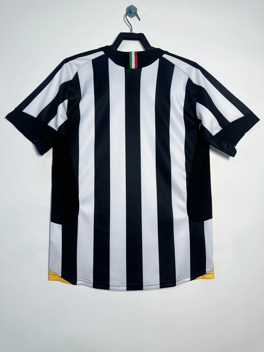 Camisa titular - Juventus 2005/06