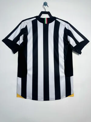 Camisa titular - Juventus 2005/06