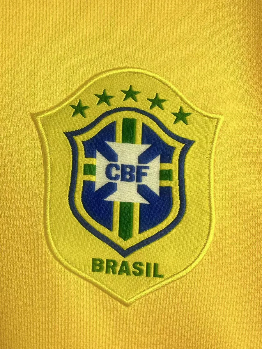Camisa titular - Brasil 2006 (manga longa)