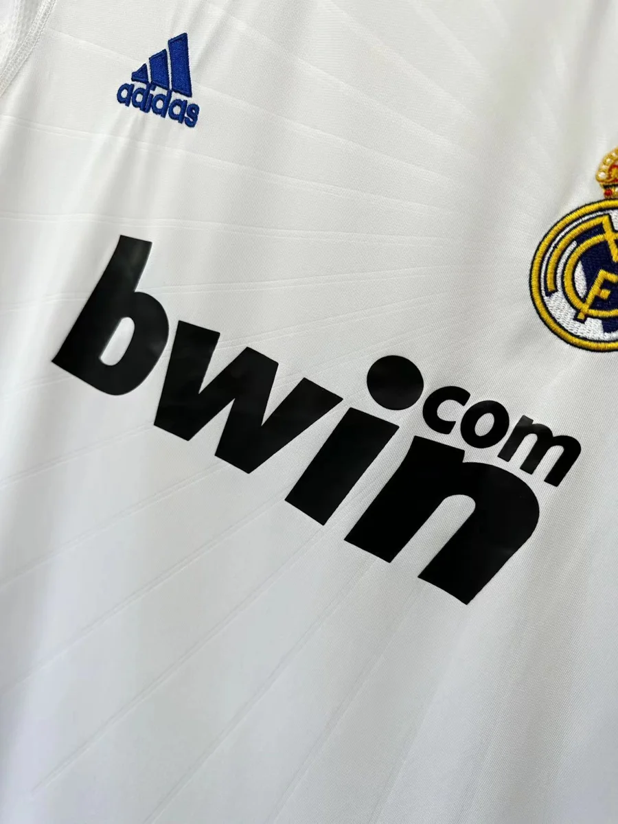 Camisa titular - Real Madrid 2010/11