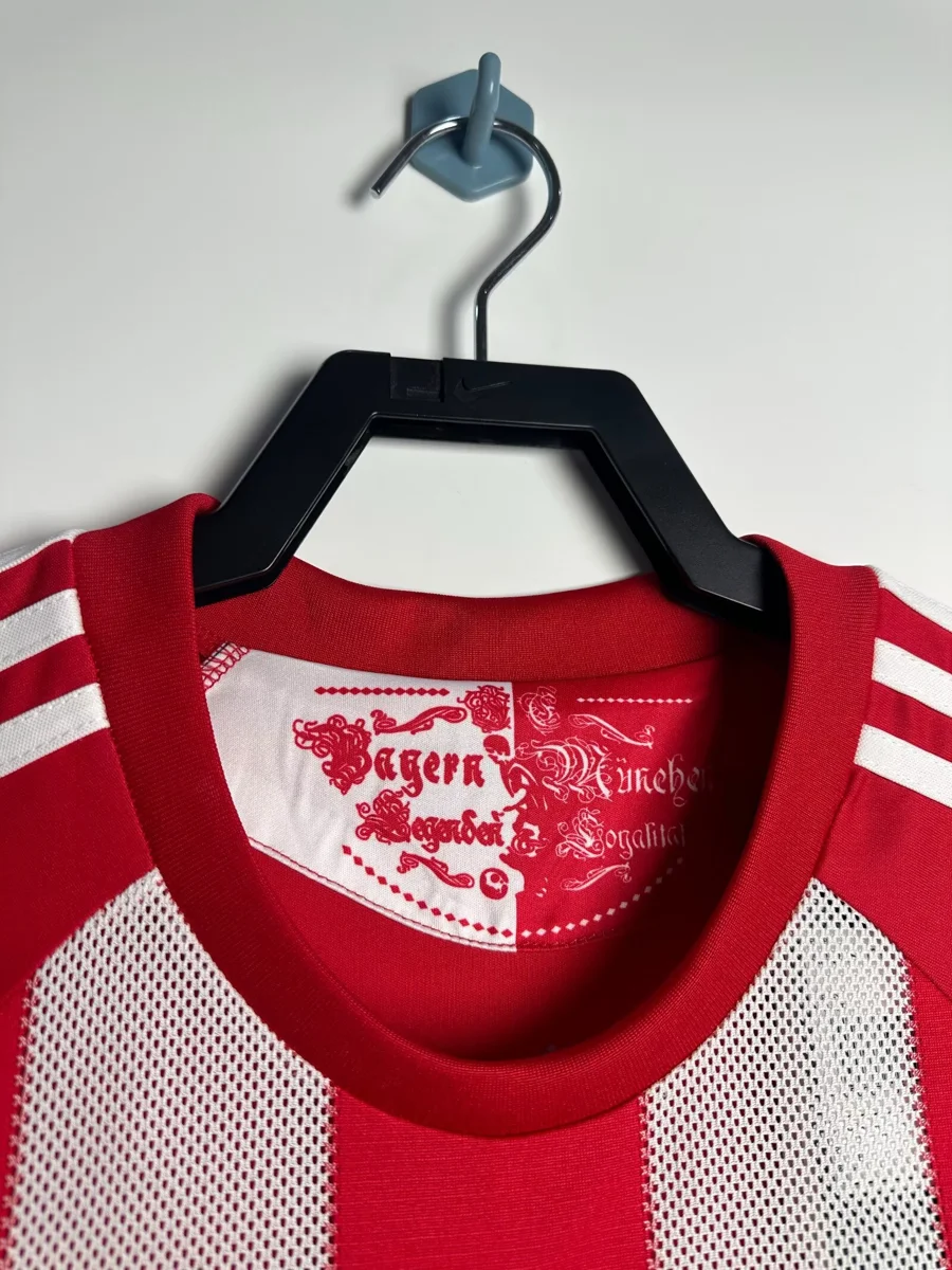 Camisa titular - Bayern de Munique 2010/11