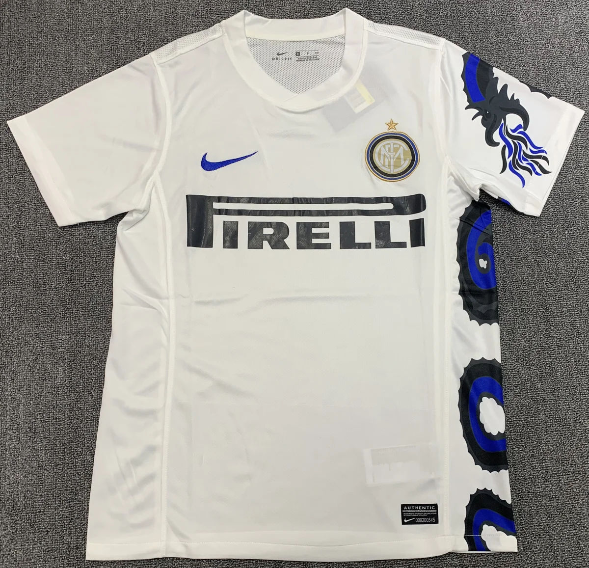 Camisa reserva - Inter de Milão 2010/11 - foto 5