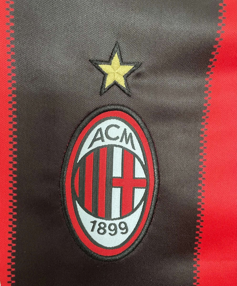 Camisa titular - AC Milan 2010/11