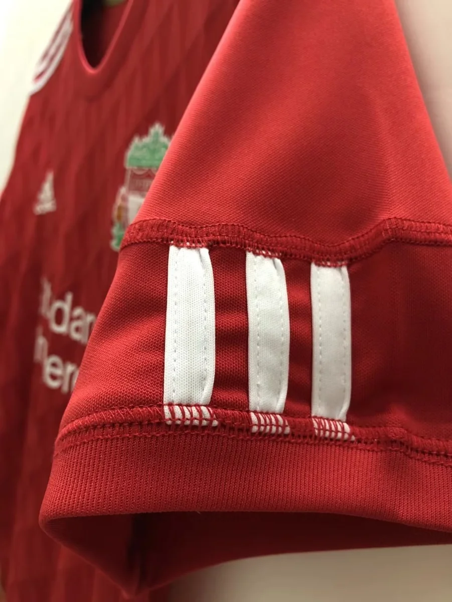 Camisa titular - Liverpool 2010