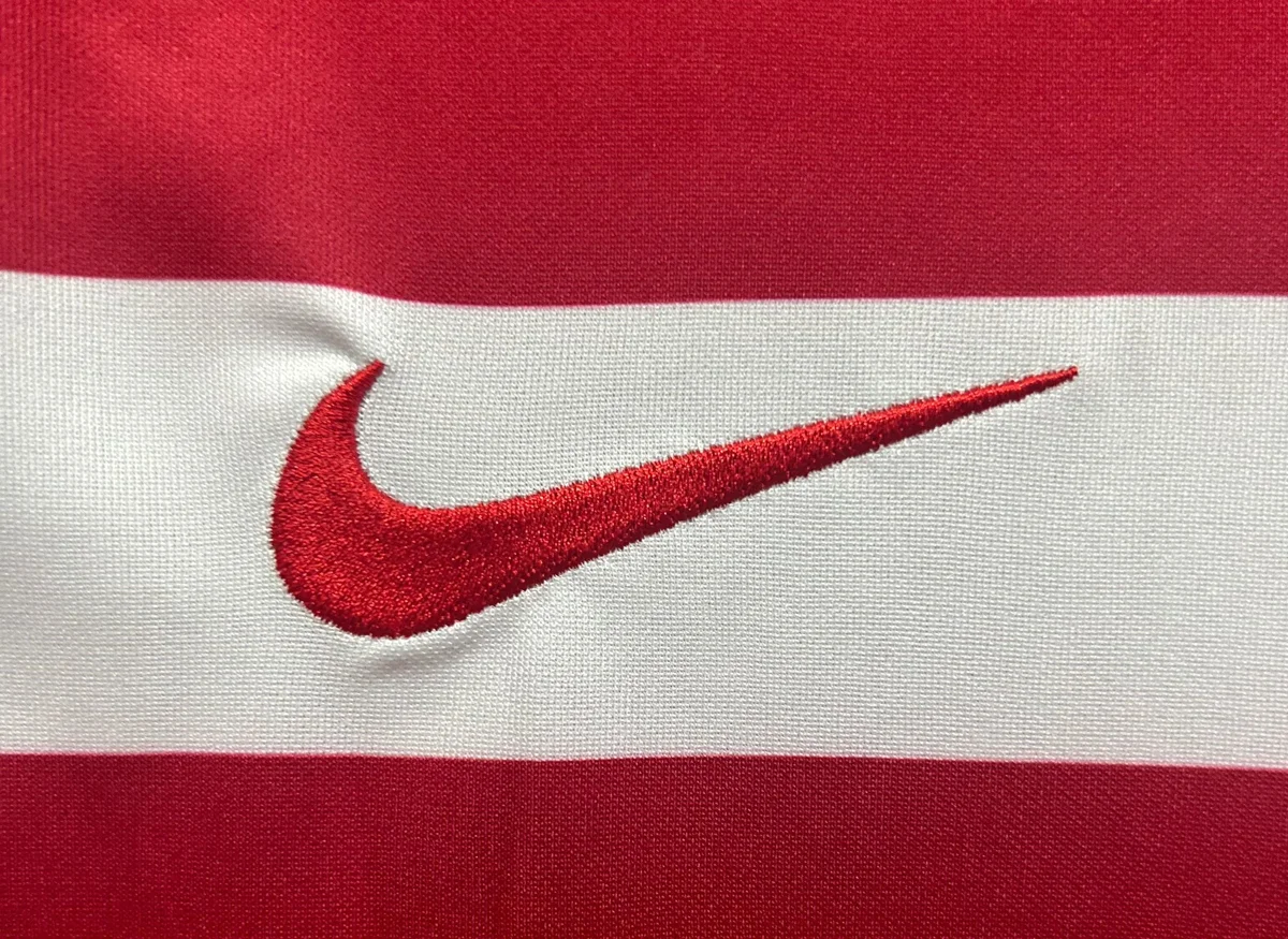 Camisa titular - Sérvia 2010
