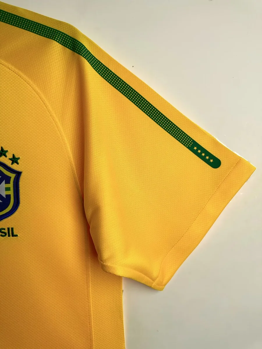 Camisa titular - Brasil 2010