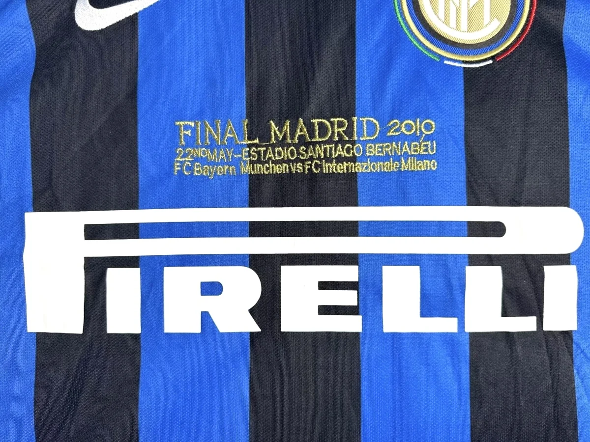 Camisa titular - Inter de Milão 2010 (manga longa)