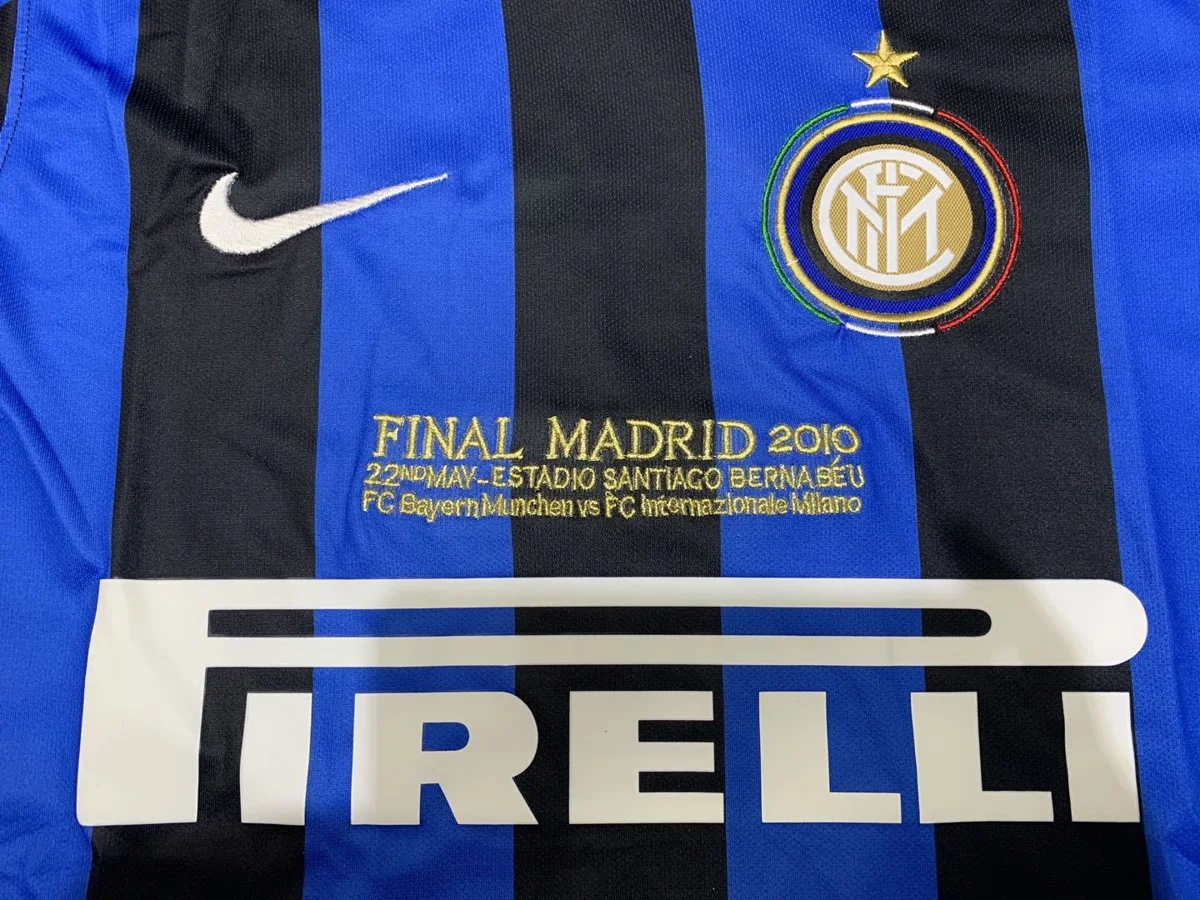 Camisa titular - Inter de Milão 2010 (manga longa)