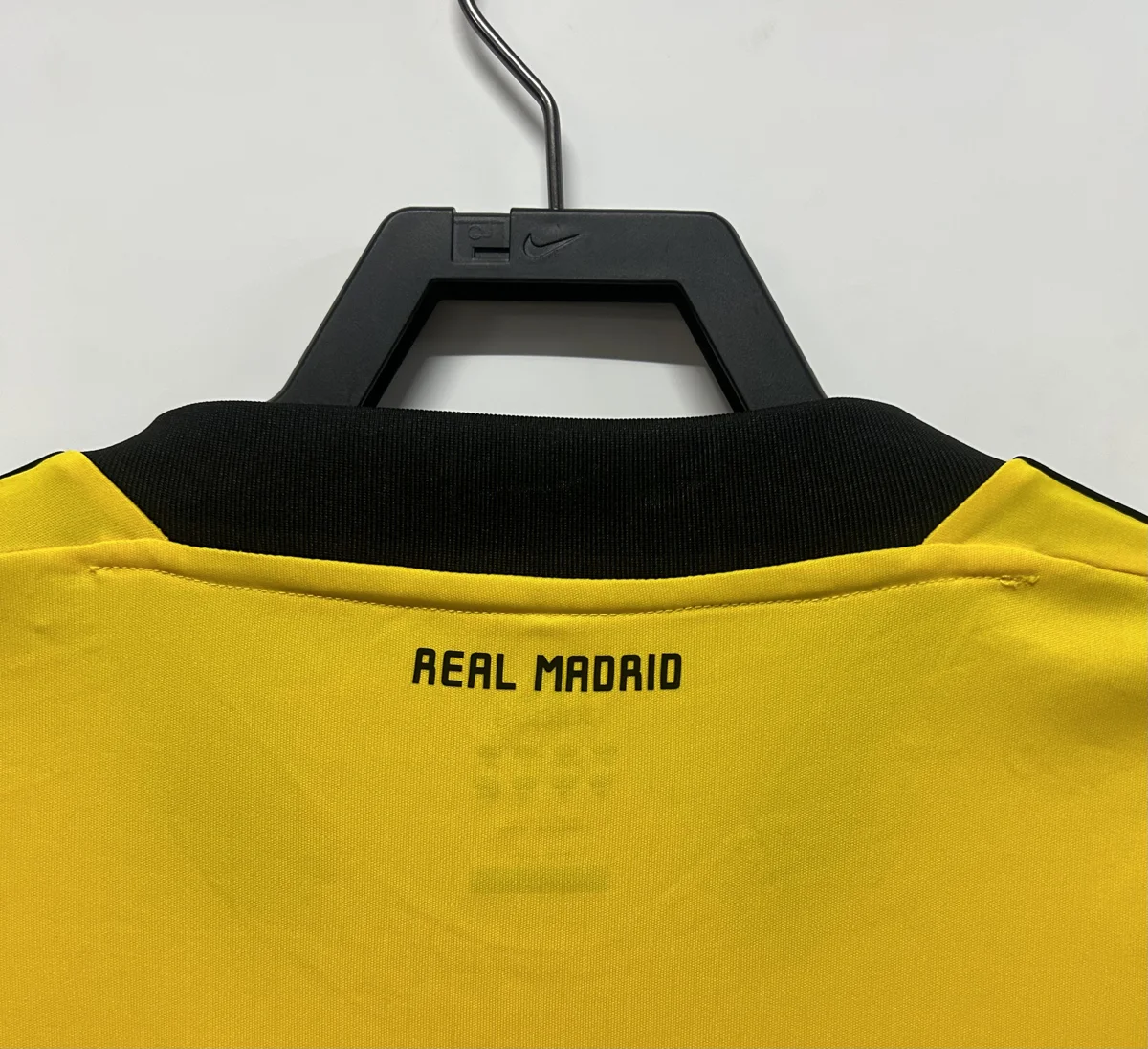 Camisa de goleiro - Real Madrid 2011/12