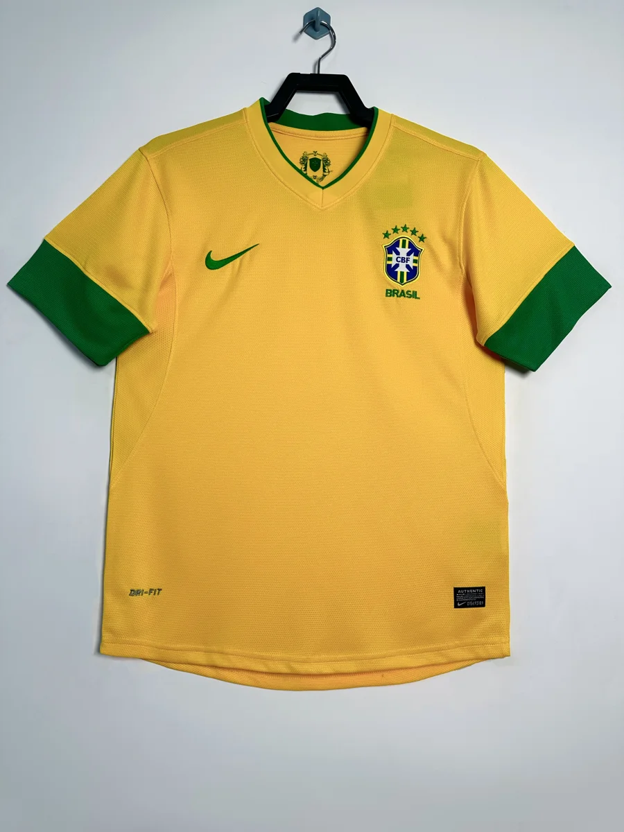 Camisa titular - Brasil 2012/13