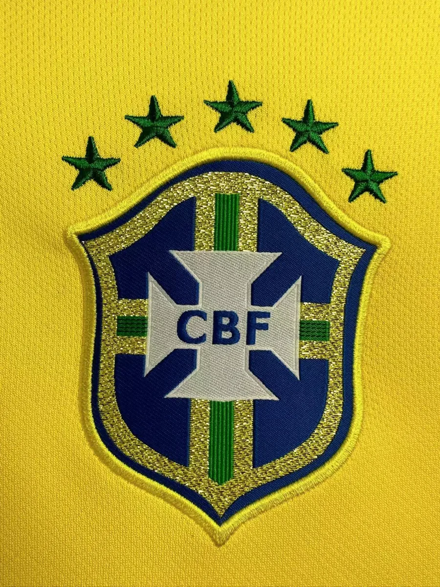 Camisa titular - Brasil 2014