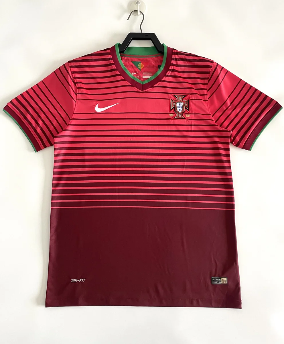 Camisa titular - Portugal 2014