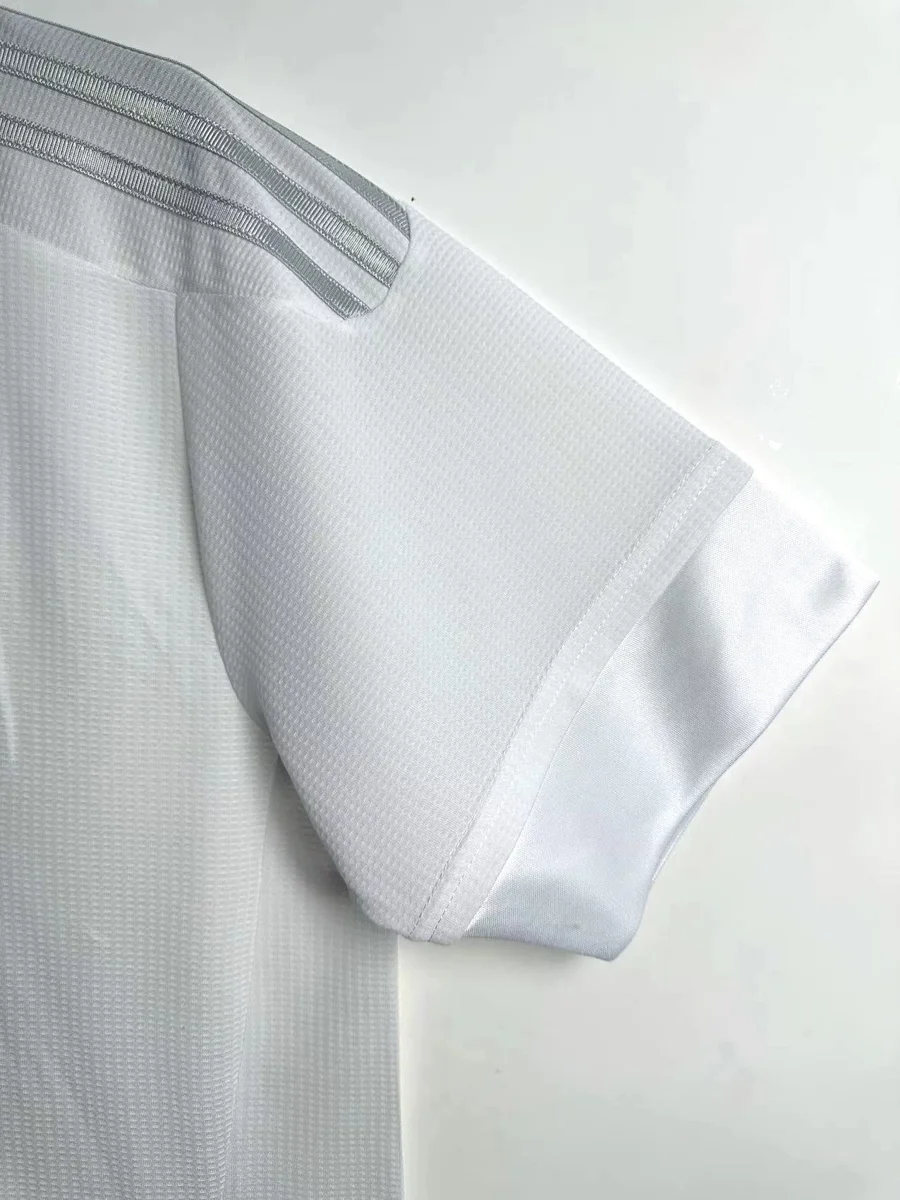 Camisa titular - Real Madrid 2015/16