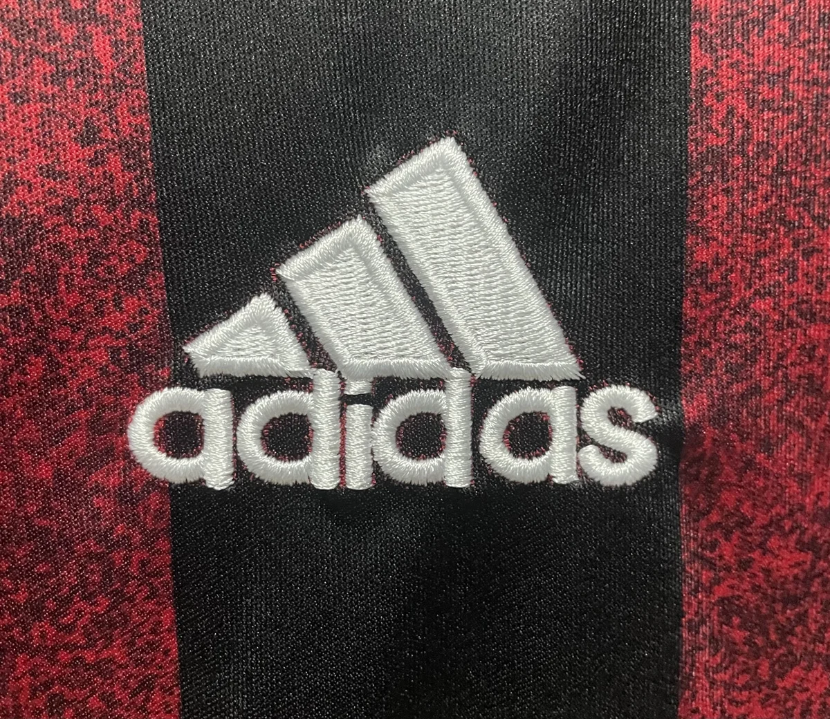 Camisa titular - AC Milan 2015/16