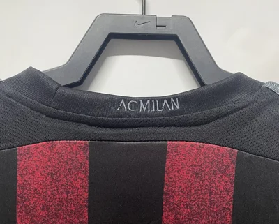 Camisa titular - AC Milan 2015/16