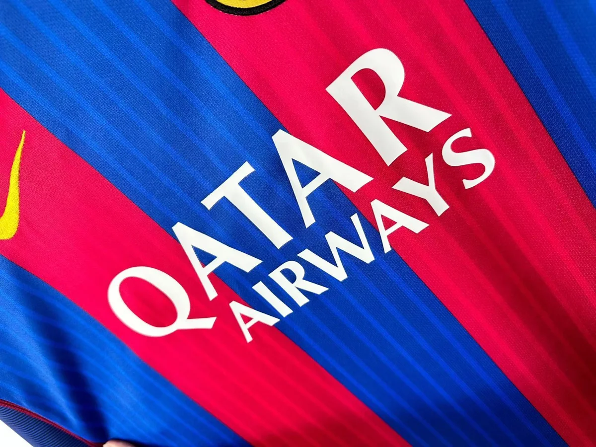 Camisa titular - Barcelona 2016/17 (manga longa)
