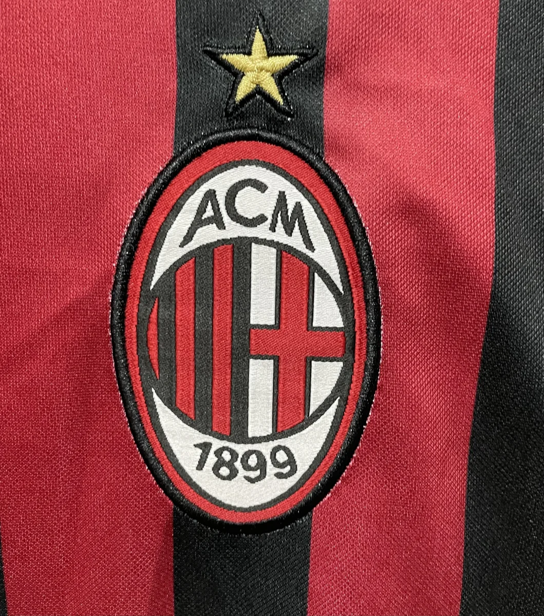 Camisa titular - AC Milan 2016/17