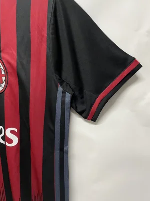 Camisa titular - AC Milan 2016/17