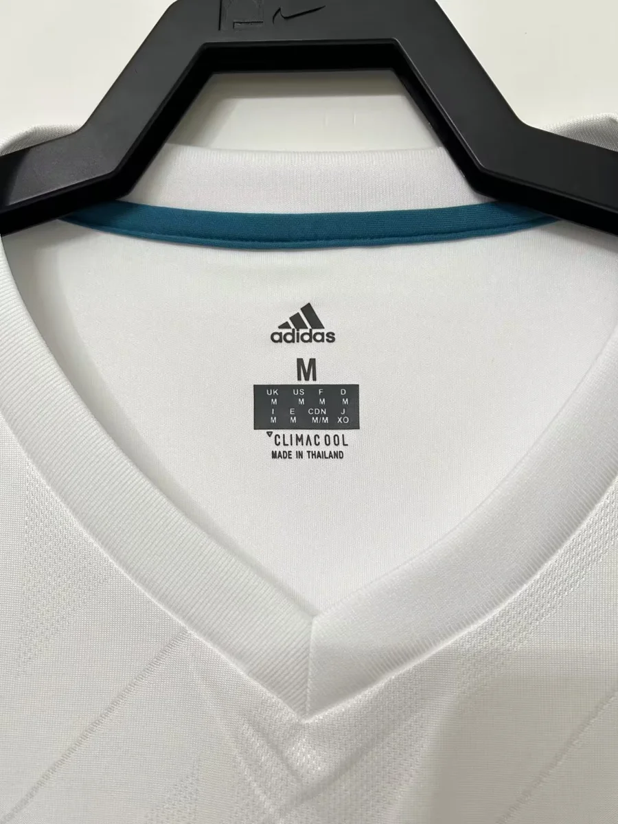 Camisa titular - Real Madrid 2017/18