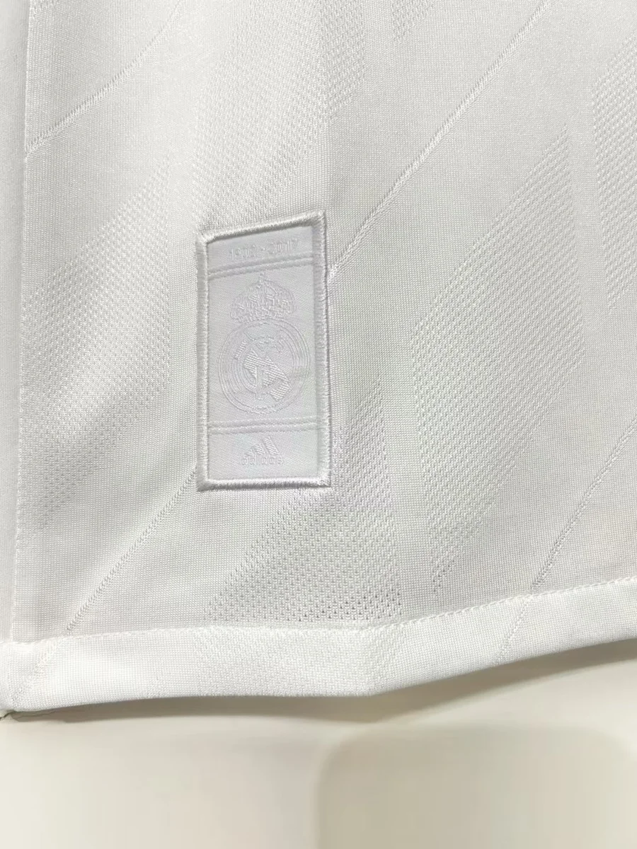 Camisa titular - Real Madrid 2017/18