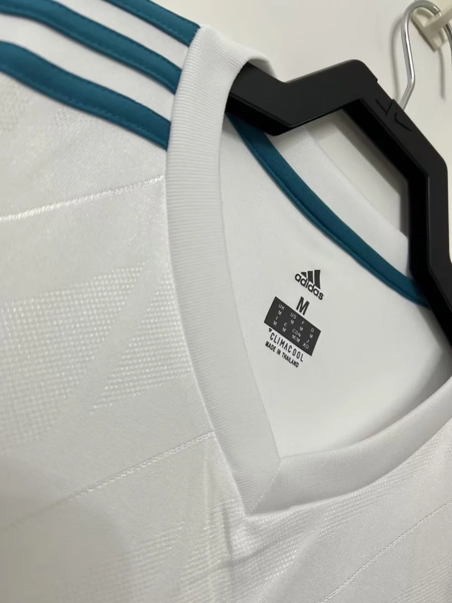 Camisa titular - Real Madrid 2017/18