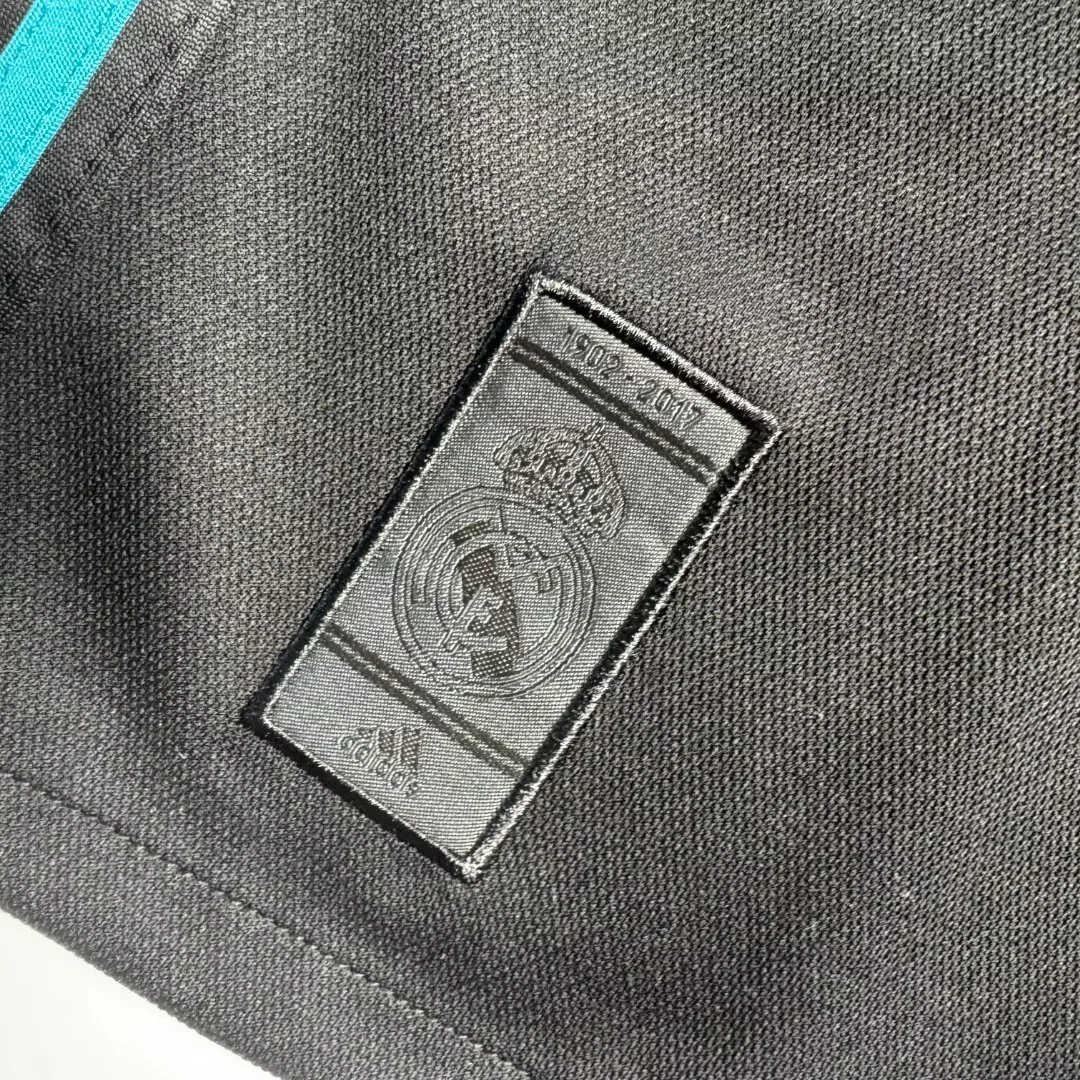 Camisa reserva - Real Madrid 2017/18
