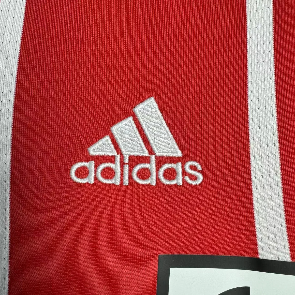 Camisa titular - Bayern de Munique 2017/18 - foto 5