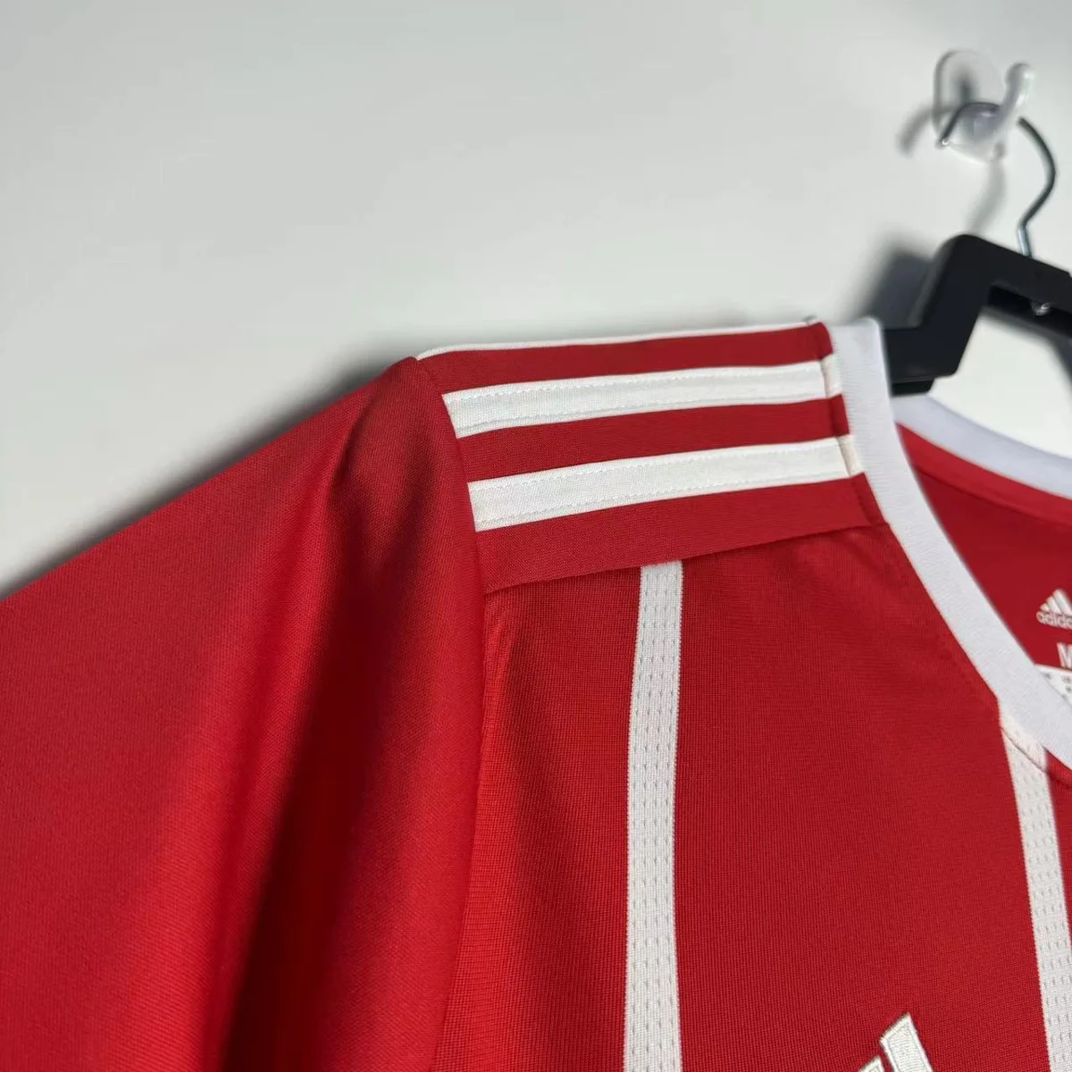 Camisa titular - Bayern de Munique 2017/18 - foto 6
