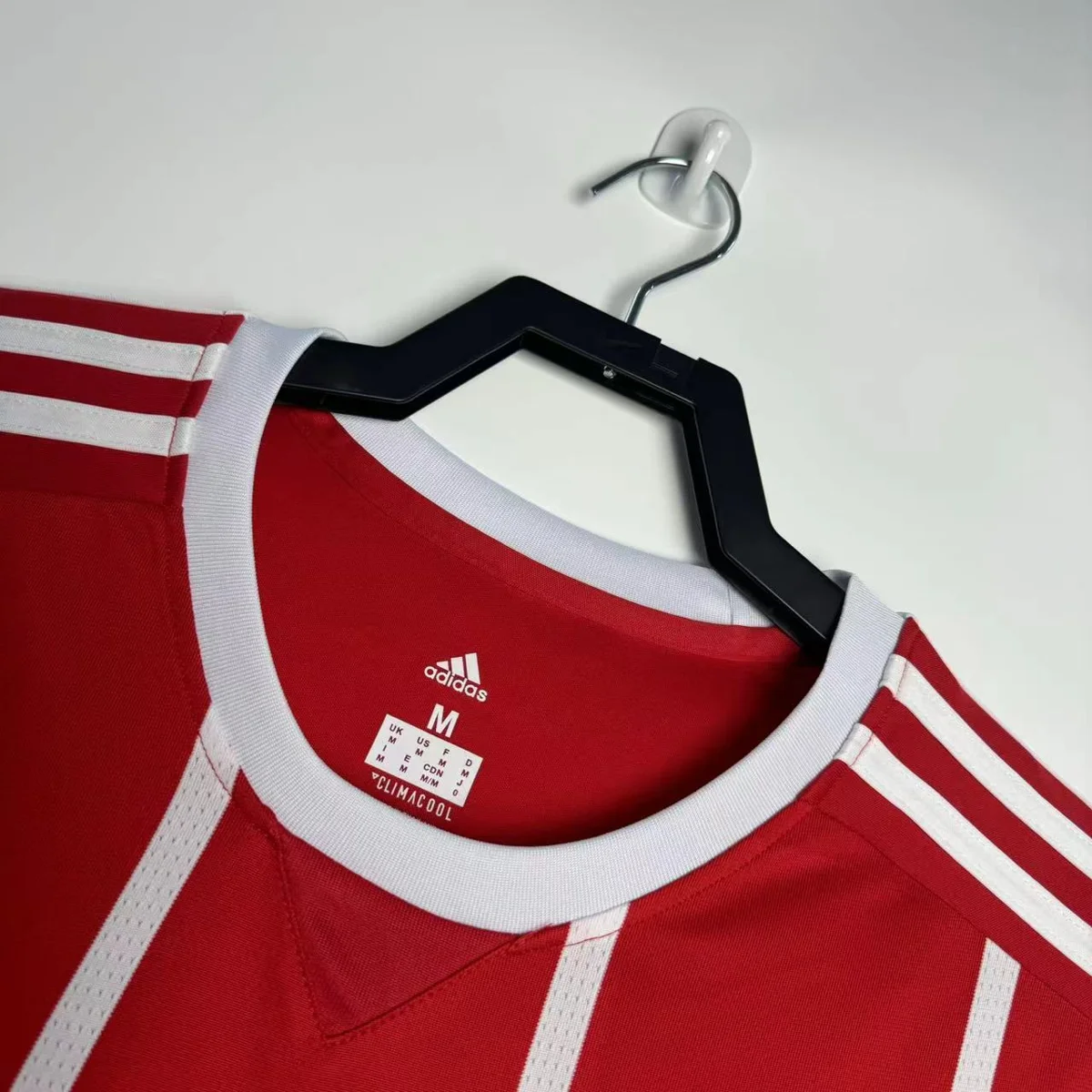 Camisa titular - Bayern de Munique 2017/18 - foto 7