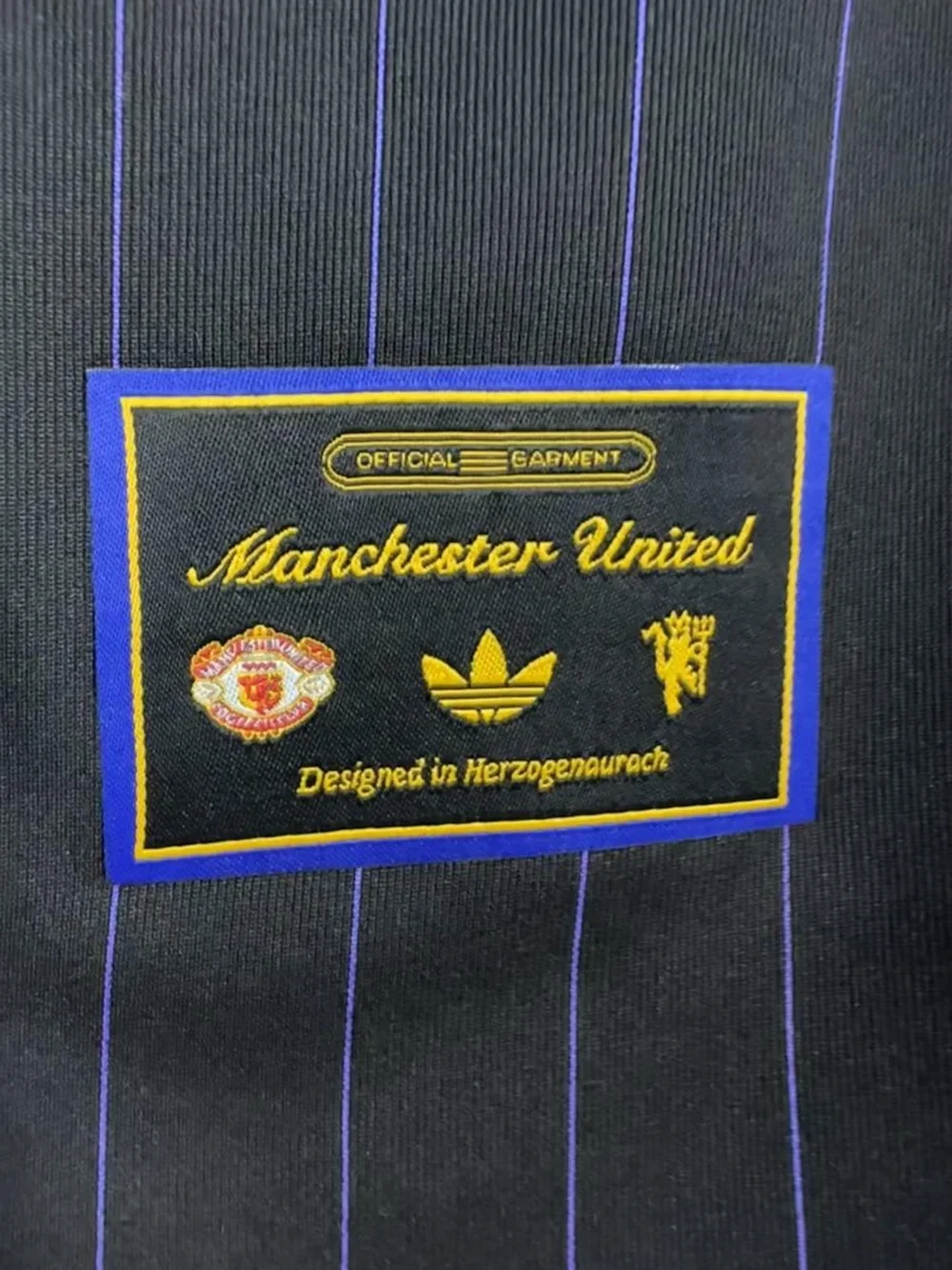 Camisa - Manchester United 2025/26